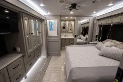 2026 Tiffin Phaeton 37BH | Thumbnail Photo 21 of 25