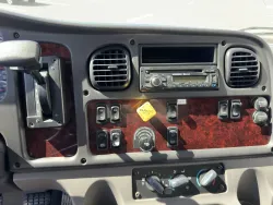 2016 Freightliner M2 106 | Thumbnail Photo 15 of 17