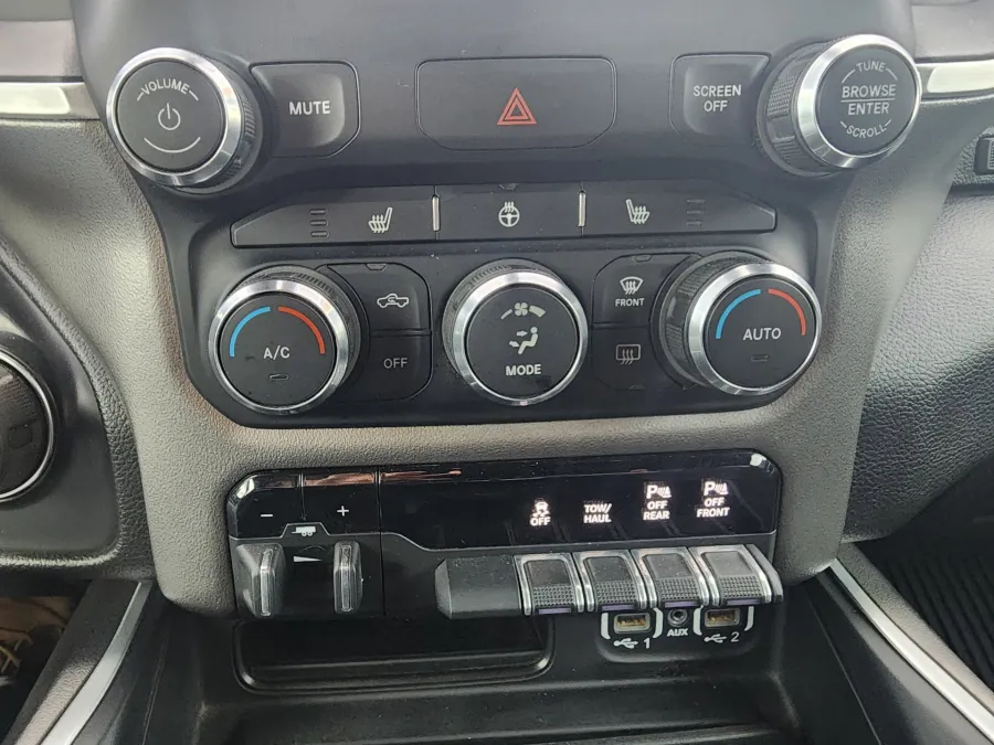 2020 RAM 1500 Big Horn | Photo 23 of 46