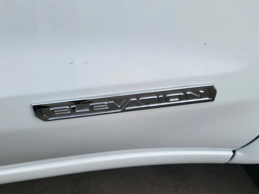 2026 GMC Sierra 1500 Elevation | Photo 7 of 23