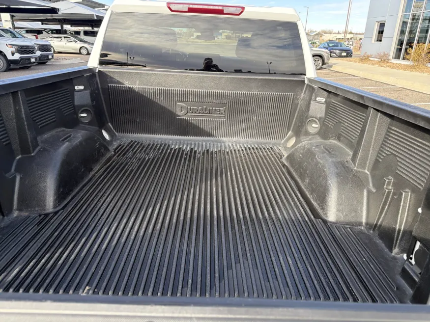 2025 Chevrolet Silverado 1500 LT | Photo 8 of 19