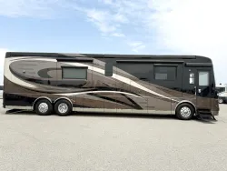 2018 Newmar King Aire 4553 | Thumbnail Photo 2 of 33