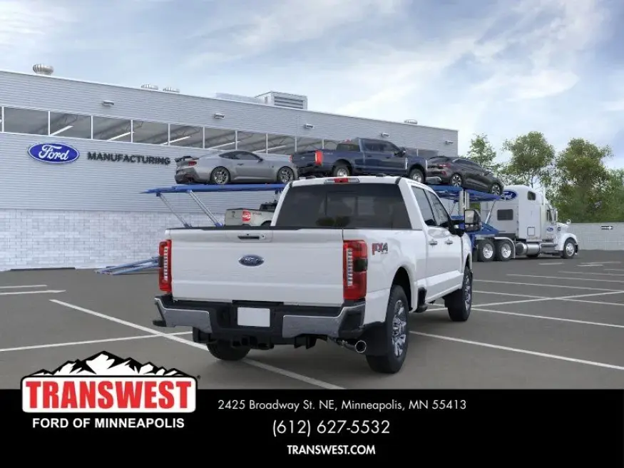 2026 Ford Super Duty F-350 Lariat | Photo 7 of 22