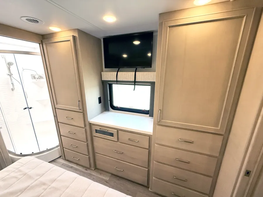 2026 Renegade Verona 40VRB | Photo 16 of 31