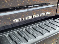 2026 GMC Sierra 3500HD Denali | Thumbnail Photo 14 of 30