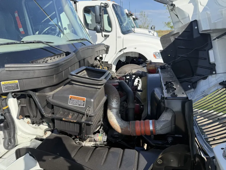 2016 International MA025 | Photo 23 of 23