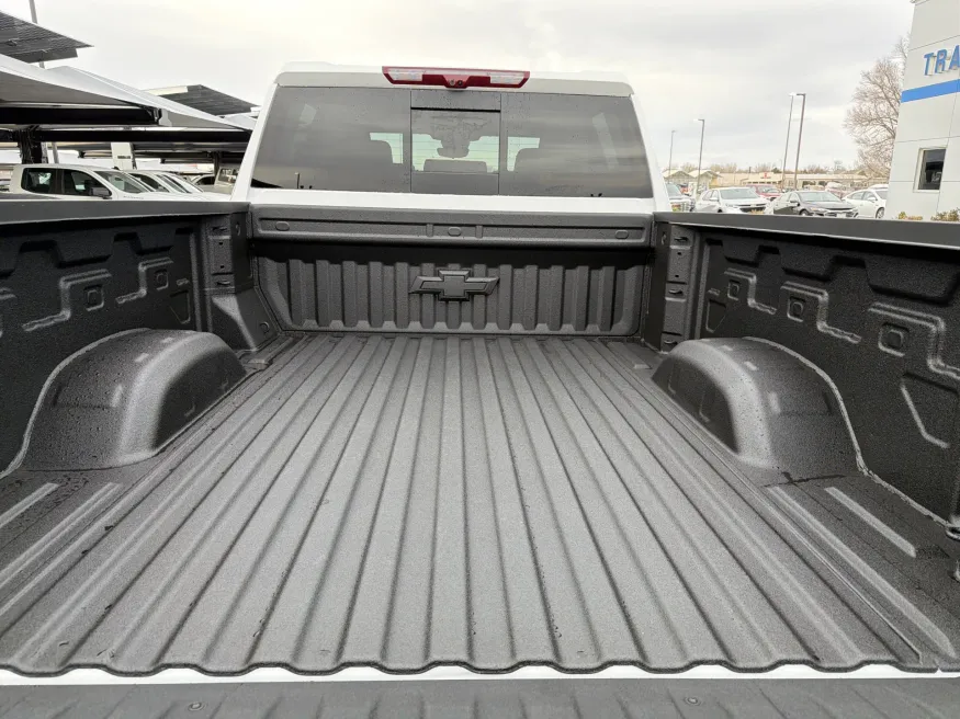 2026 Chevrolet Silverado 2500HD ZR2 | Photo 4 of 20