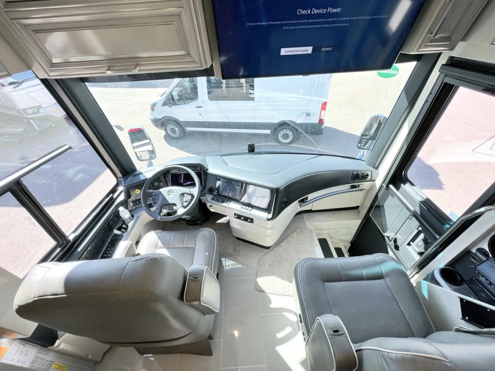 2023 Newmar London Aire 4521 | Photo 10 of 48
