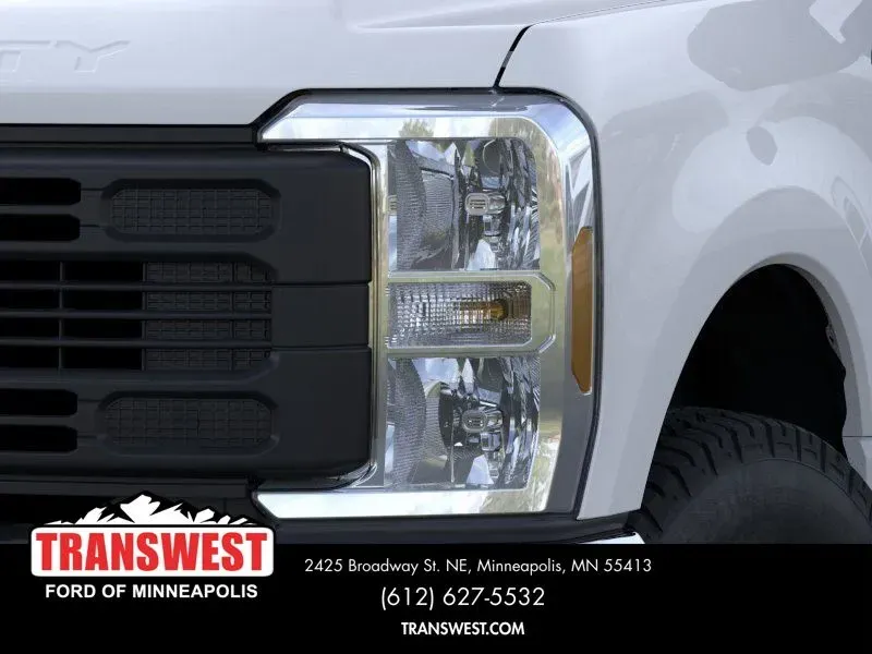 2026 Ford Super Duty F-350 XL | Photo 17 of 22