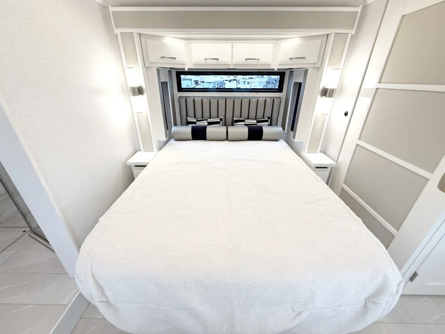 2026 Newmar New Aire 3547 | Photo 15 of 31