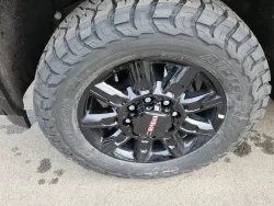 2026 GMC Sierra 2500HD AT4 | Thumbnail Photo 16 of 27