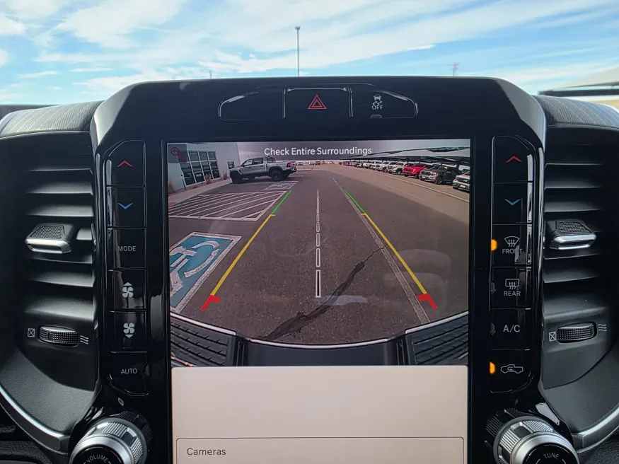 2026 RAM 2500 Big Horn | Photo 23 of 25