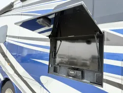 2022 Newmar Canyon Star 3722 | Thumbnail Photo 24 of 28