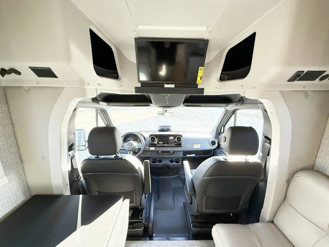 2026 Winnebago EKKO 23B | Photo 5 of 23