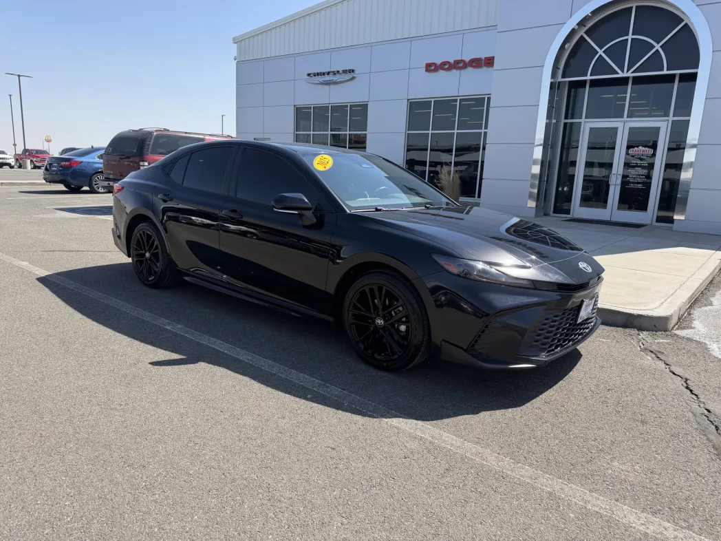 2025 Toyota Camry XSE 