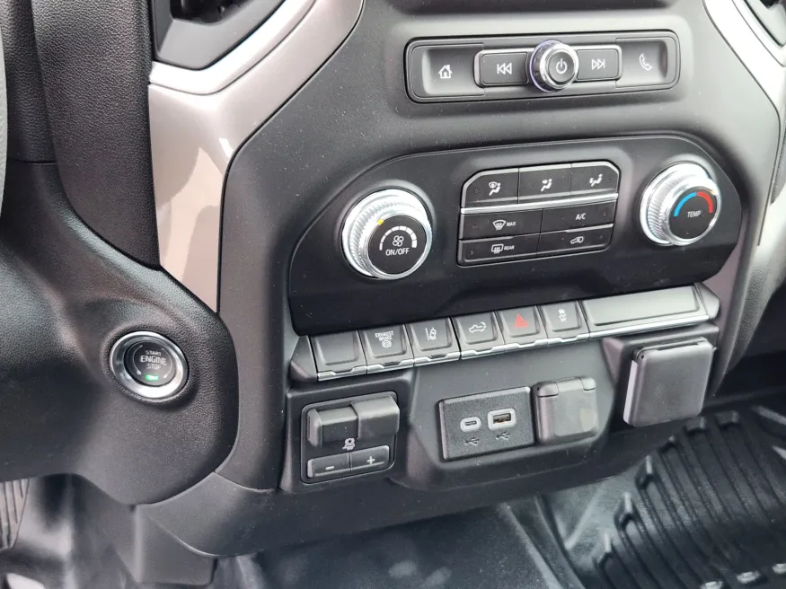 2026 GMC Sierra 2500HD Pro | Photo 13 of 24