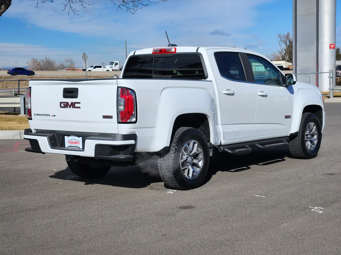 2020 GMC Canyon 4WD All Terrain w/Cloth | Photo 2 of 23