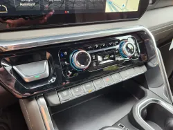 2026 GMC Sierra 3500HD Denali | Thumbnail Photo 25 of 30