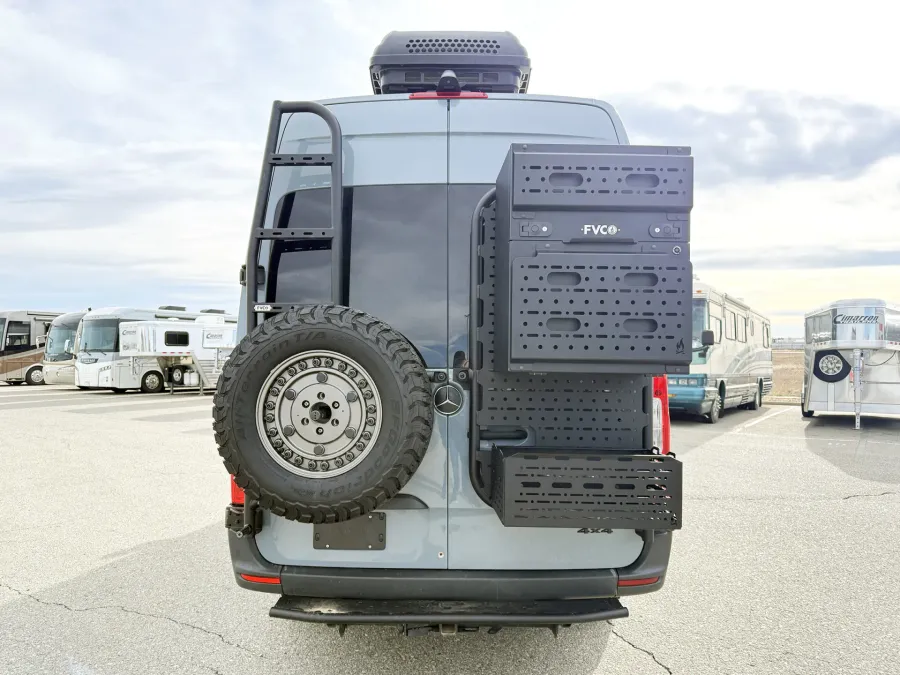 2020 Mercedes Benz Van Works 170 Custom | Photo 12 of 17