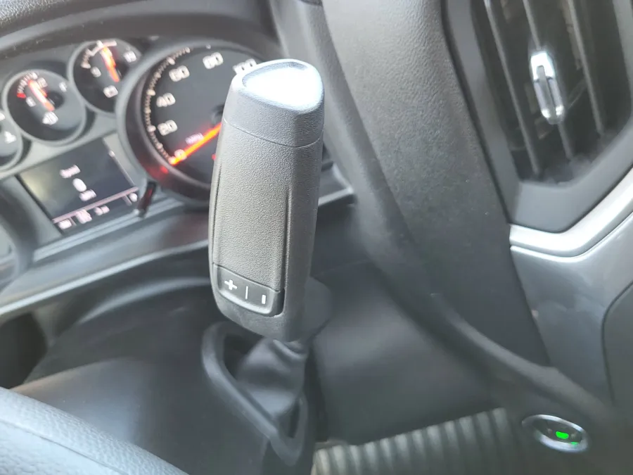 2026 GMC Sierra 2500HD Pro | Photo 16 of 24