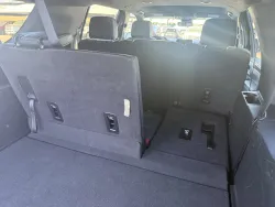 2024 GMC Yukon XL SLT | Thumbnail Photo 8 of 20