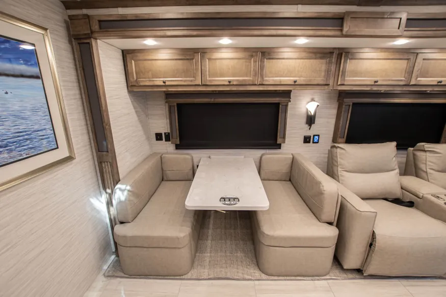 2026 Tiffin Allegro Red 37BA | Photo 17 of 27