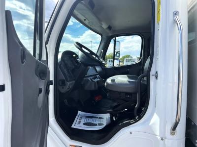 2018 Freightliner M2 106 | Thumbnail Photo 12 of 19