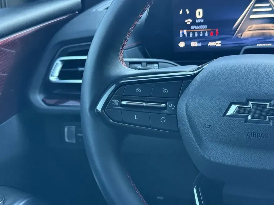 2024 Chevrolet Traverse | Photo 15 of 28