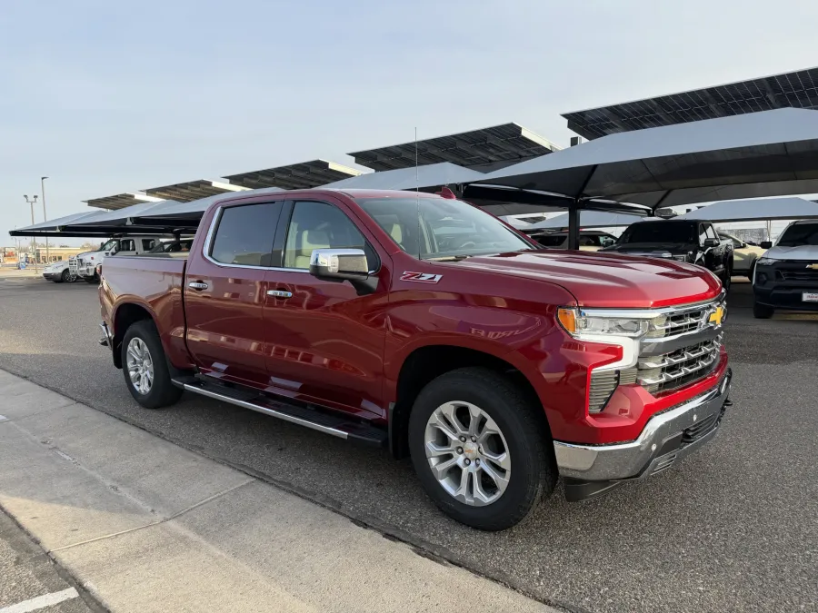 2026 Chevrolet Silverado 1500 LTZ | Photo 6 of 20
