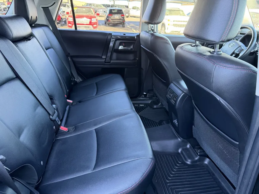 2022 Toyota 4Runner TRD Off Road Premium | Photo 9 of 19