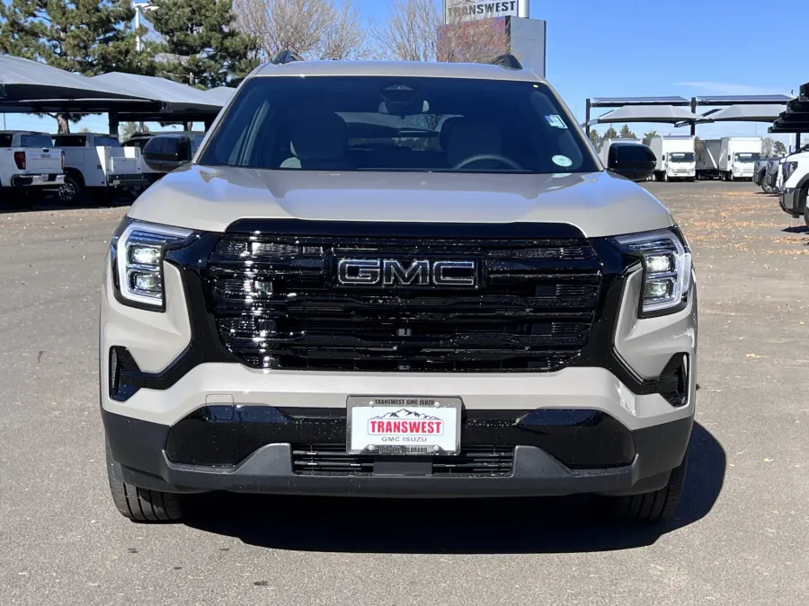 2026 GMC Terrain AWD Elevation | Photo 4 of 28