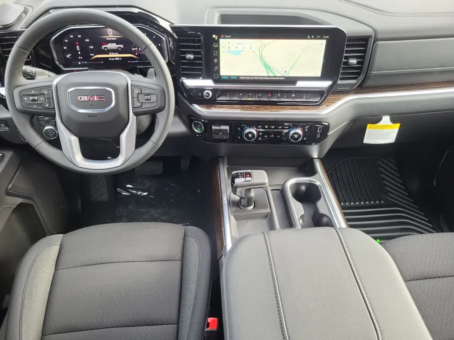 2026 GMC Sierra 1500 Elevation | Photo 19 of 23