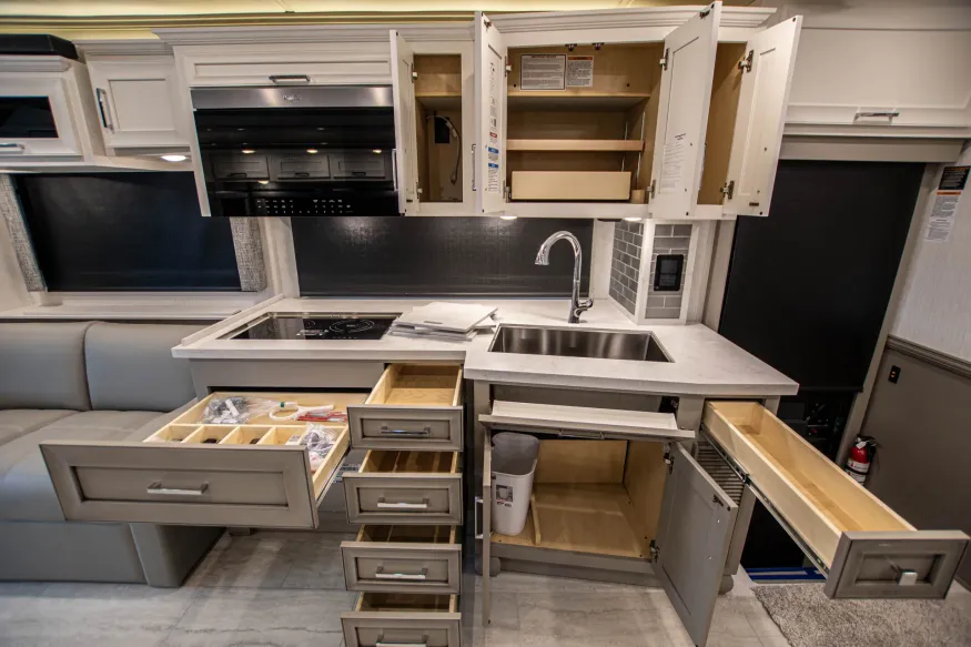 2026 Newmar Supreme Aire 4505 | Photo 17 of 27