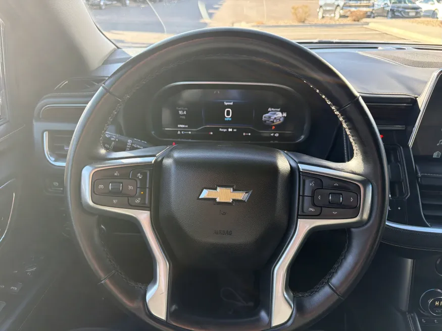 2024 Chevrolet Suburban Premier | Photo 21 of 23