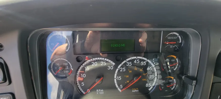 2024 Freightliner M2 106 | Photo 10 of 12