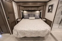 2026 Newmar Ventana 4369 | Thumbnail Photo 20 of 25