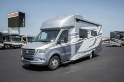 2026 Tiffin Wayfarer 25XRW | Thumbnail Photo 6 of 24