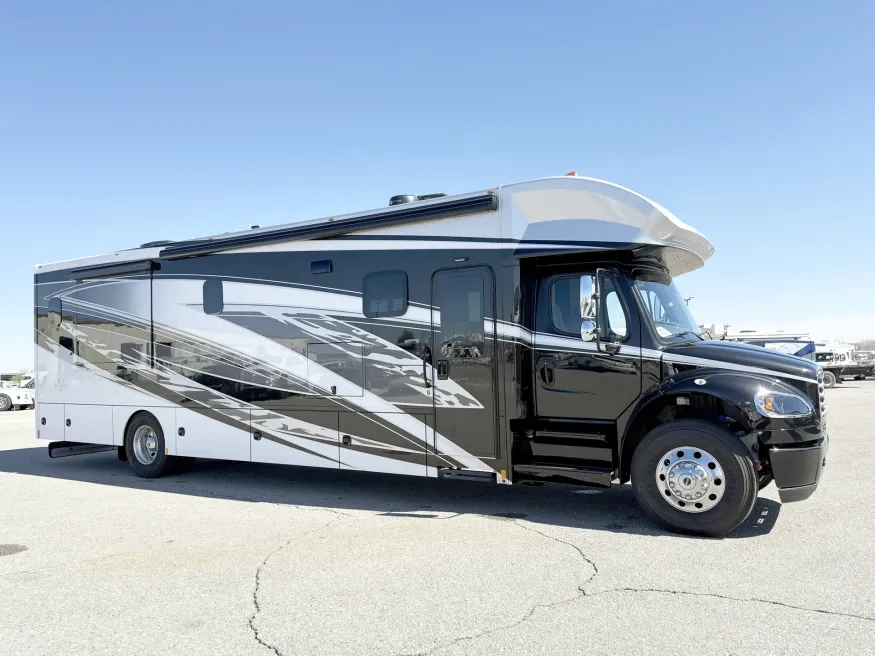 2026 Renegade Verona 40VRB | Photo 1 of 31