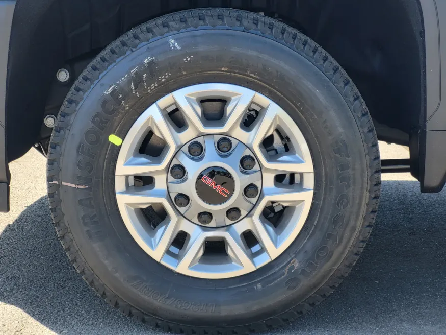 2026 GMC Sierra 2500HD Pro | Photo 9 of 22