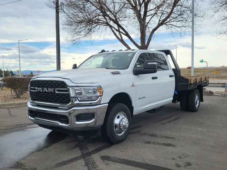 2024 RAM 3500 Chassis Cab SLT | Photo 3 of 22