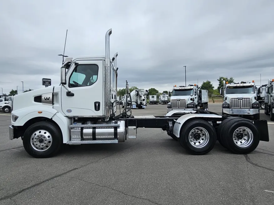 2022 Western Star 49X | Photo 4 of 16