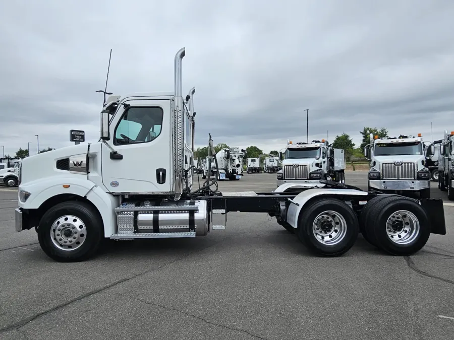2022 Western Star 49X | Photo 4 of 16