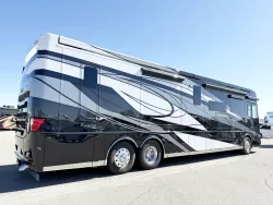 2026 Newmar Essex 4551 | Thumbnail Photo 21 of 33