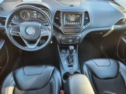 2019 Jeep Cherokee Latitude Plus | Thumbnail Photo 11 of 29