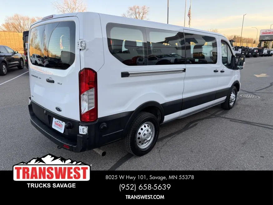 2024 Ford Transit | Photo 16 of 19