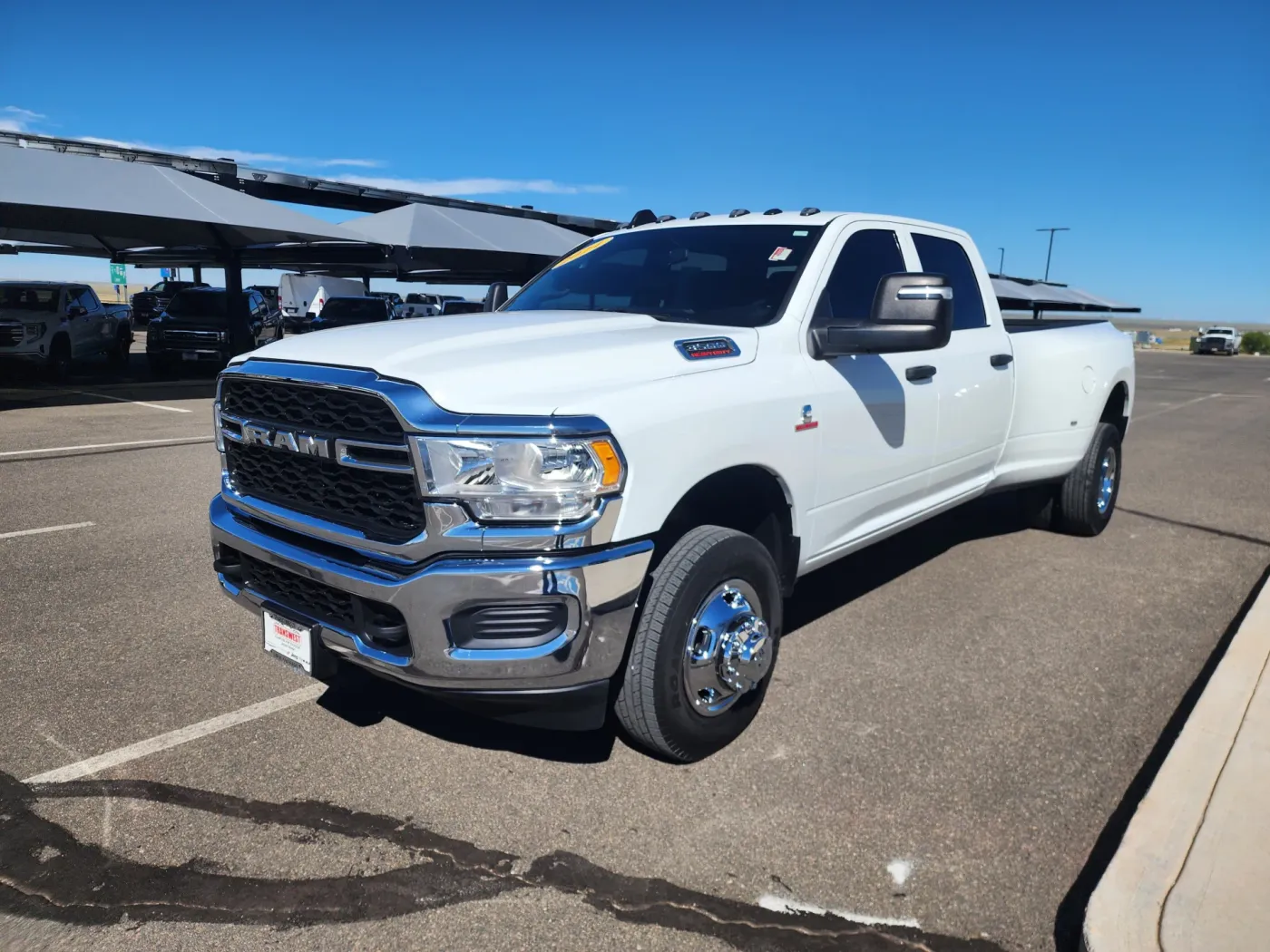 2024 RAM 3500 Tradesman | Photo 3 of 23
