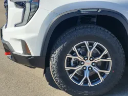 2026 GMC Acadia AT4 | Thumbnail Photo 8 of 27