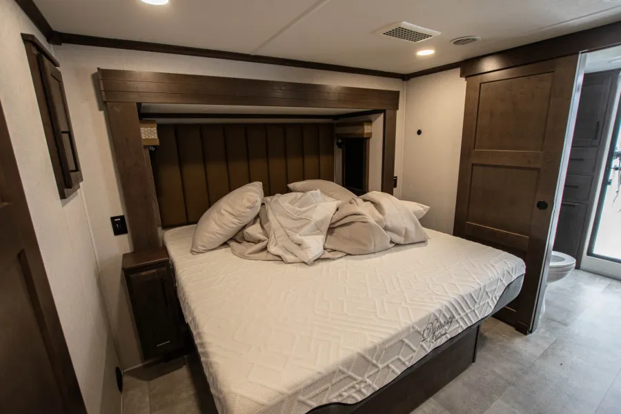 2025 Forest River Riverstone Legacy 39RKFB | Photo 18 of 25