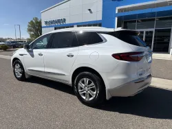 2018 Buick Enclave Essence | Thumbnail Photo 2 of 24