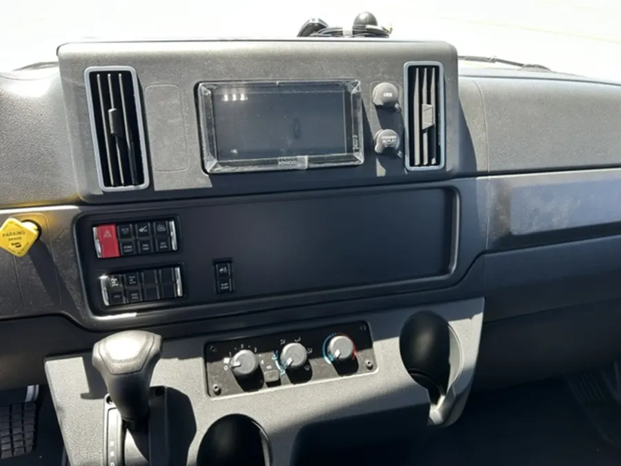 2027 Freightliner M2 106 | Photo 10 of 12